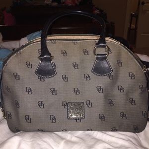 Dooney & Bourke purse handbag